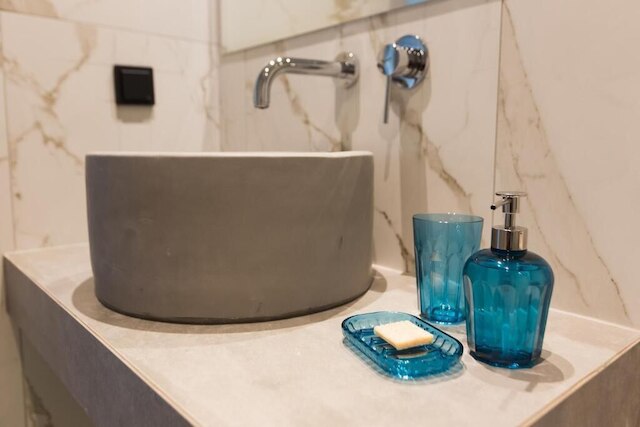 12 リーズンズ ホワイ メタクスルギオ