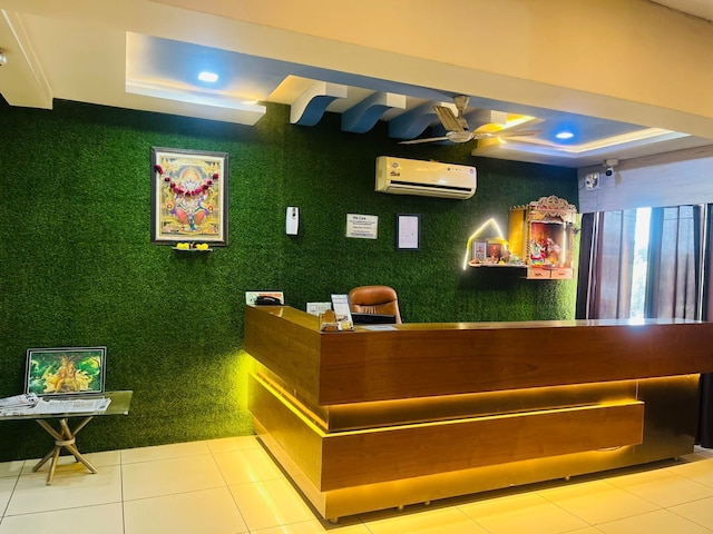 ホテル ニルカント モテラ