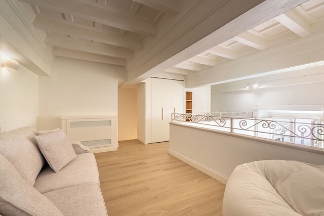 デサービ ラグジュアリー アパートメンツ