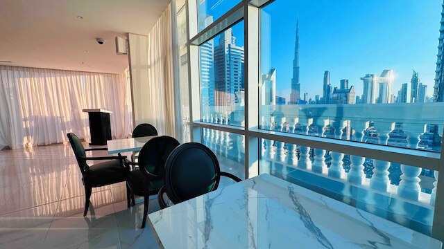 エミレーツ グランド ホテル