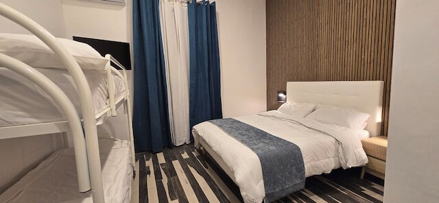 ナポリ セントラル ステイ