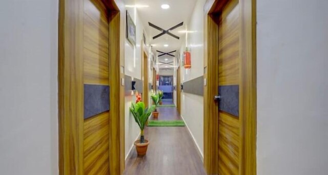 ホテル サロヴァー イン C G ロード