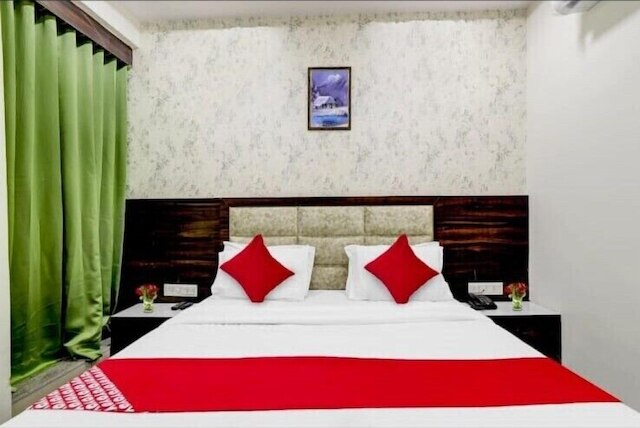 ホテル サロヴァー イン C G ロード