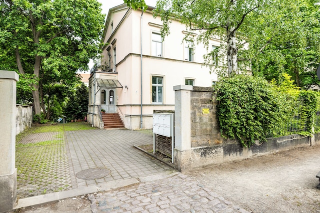 ノラ ドレスデン ハウプトバンホフ