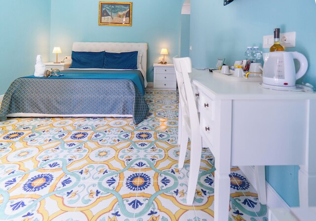 ゲストハウス アドリー イン ナポリ