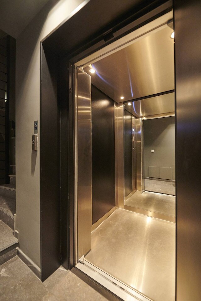 マ メゾン ダウンタウン ロフト N 3 320mbps アクロポリス ウォーク