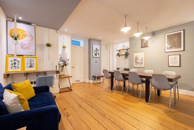 スペーシャス 4 ベッド アパートメント オポジット ブリティッシュ ミュージアム