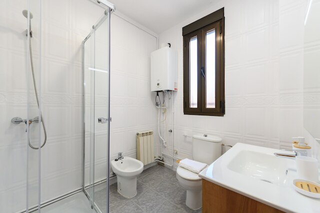 エム アール126 ピソ デ ドス ドルミトリオス-テラサ イ バルコン