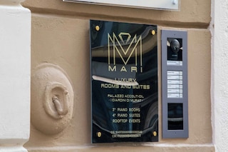 マリ ラグジュアリー ルームズ アンド スイーツ