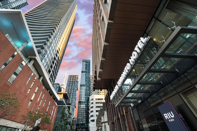 ホテル リウ プラザ トロント