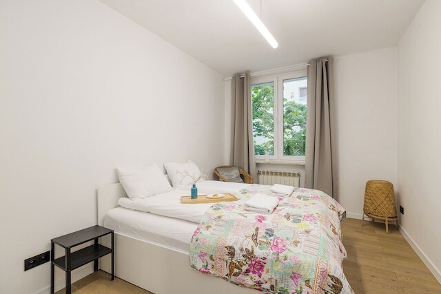 ショートステイポーランド ステンピンスカ B181