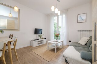 ショートステイポーランド ステンピンスカ B181