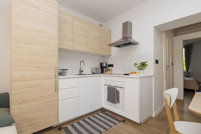 ショートステイポーランド ステンピンスカ B181