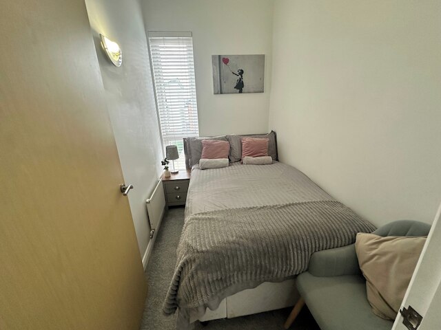 3 ベッド-スリープス 6-ガーデン-パーキング-ペット