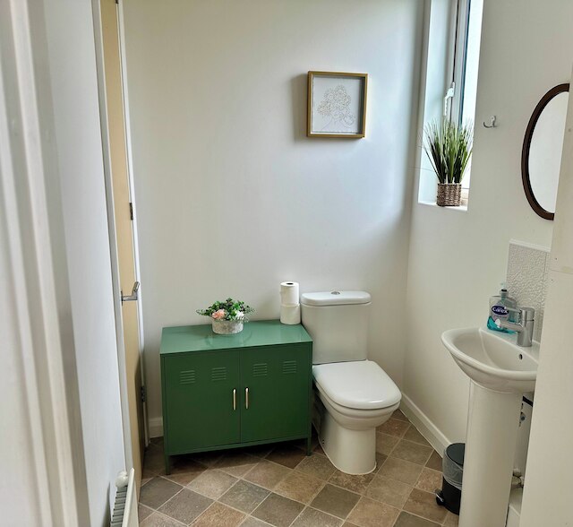 3 ベッド-スリープス 6-ガーデン-パーキング-ペット