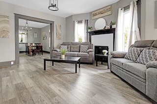 コンフォータブル 6 ベッドルーム 2 バス イン ザ ハート オブ ナイアガラ フォールズ