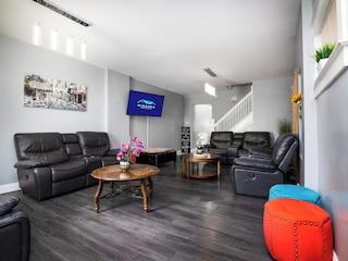 ダブル ハウス レンタル – 11 ベッドルーム パーフェクト フォー ビッグ グループス