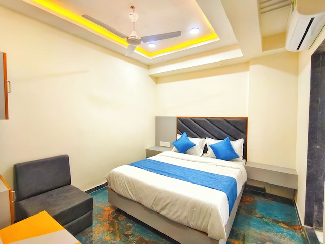 ホテル クリシュナ パーク