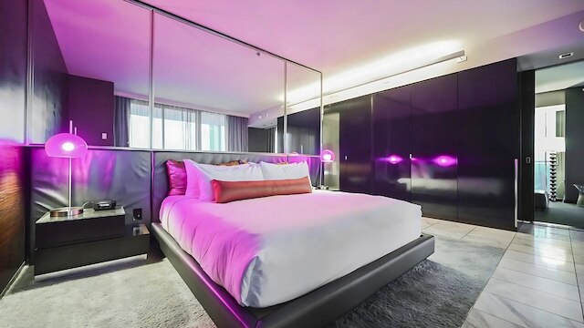 ワン ベッドルーム | 1.5 バス & リビング ルーム | ジェット タブ – パームズ プレイス ストリップスイート