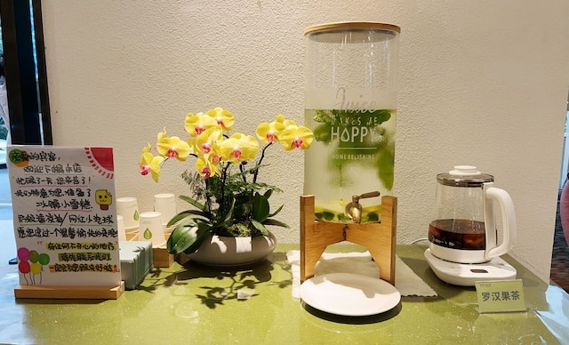 Guilin O-LIVE Social Hotel