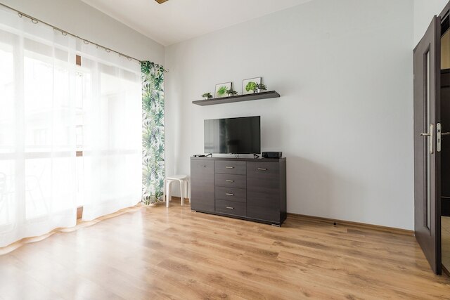 ショートステイポーランド ギェウドワ B184