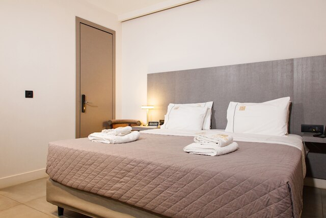 ホリデー アテネ アクロポリス