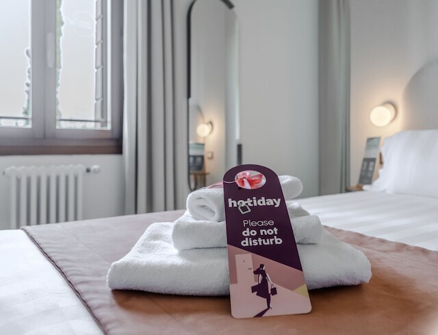 ホリデー ベネツィア ケープ