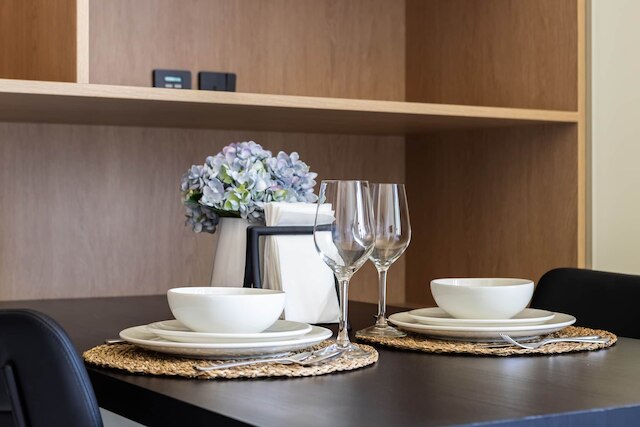 モダン スタジオ アット アップサイド リビング ウィズ バージュ・カリファビュー by シンプリー コンフォート