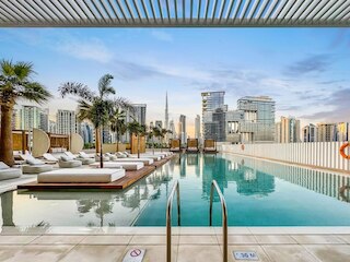 スタイリッシュ スタジオ アット アップサイド リビング by シンプリー コンフォート