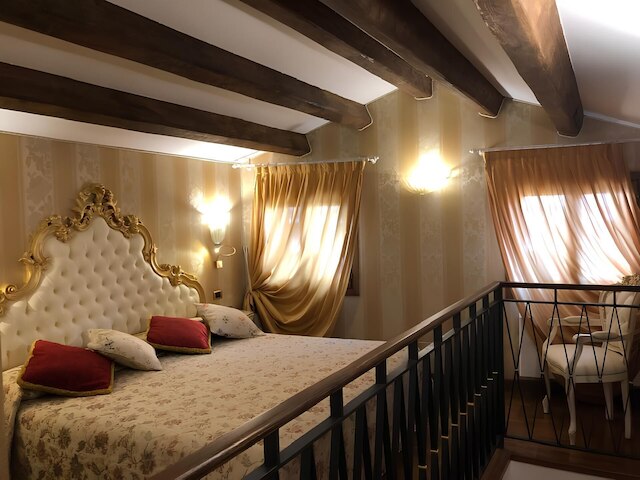 カーサ サヴォイア & カーサ ジョランダ