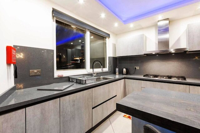 ラグジュアリー アパートメント イン グジラ クローズ トゥ スリエマ 3 ベッドルーム アパートメント スリープ 8