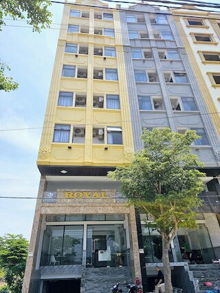 ロイヤル ホテル & アパートメント