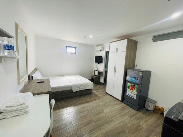 ロイヤル ホテル & アパートメント