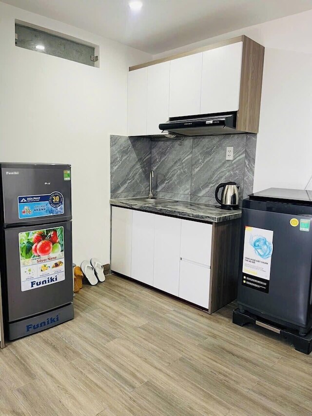 ロイヤル ホテル & アパートメント