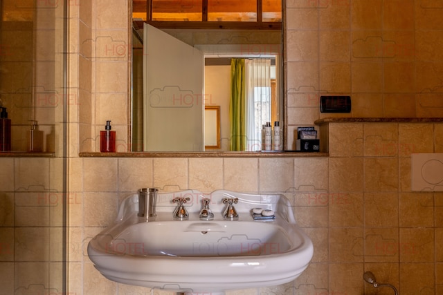 アンティカ ディモーラ デ ベンチ