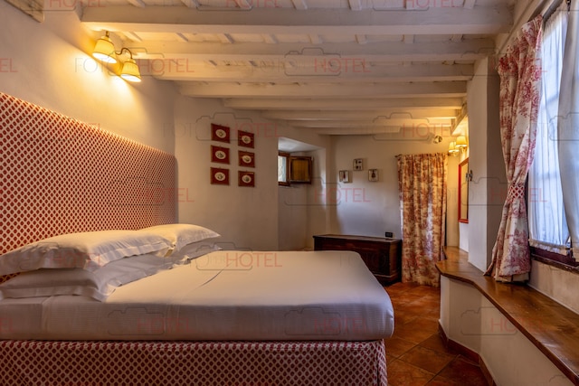 アンティカ ディモーラ デ ベンチ