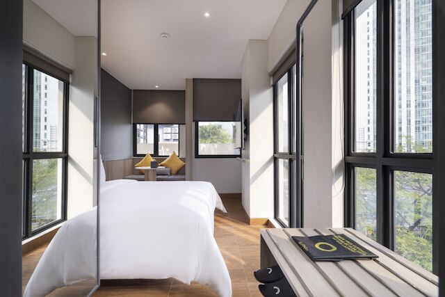 ルームズ INC スディルマン ジャカルタ