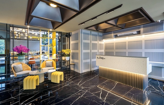 ルームズ INC スディルマン ジャカルタ