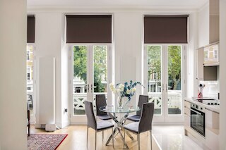 ロイヤル バイブズ イン ケンジントン