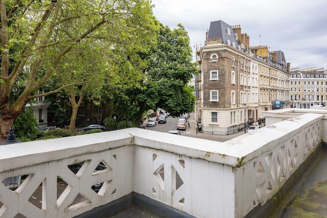 ロイヤル バイブズ イン ケンジントン