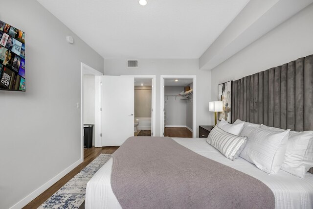 スタイリッシュ シティビュー コンド プール アクセス