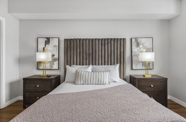 スタイリッシュ シティビュー コンド プール アクセス