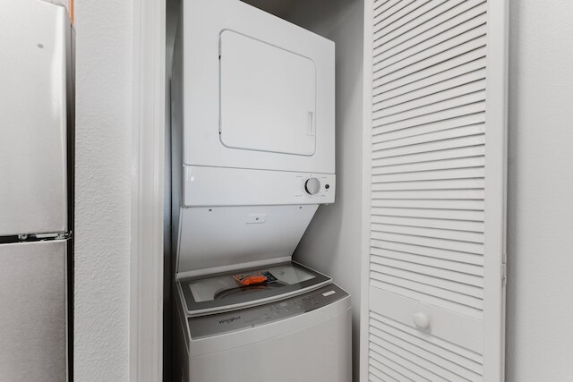 アパート 2 ベッドルーム クローズ トゥ アイ ドライブ ユニバーサル