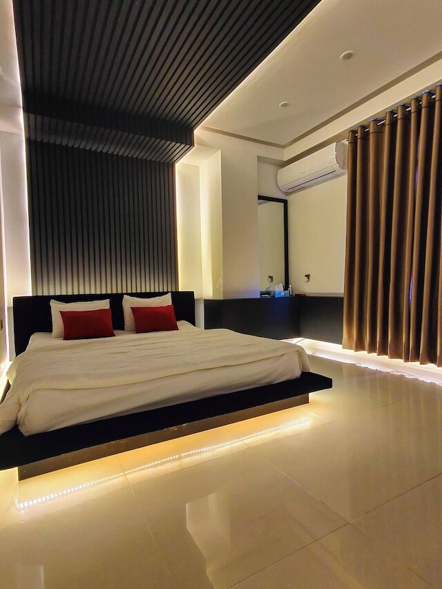 モダン ラックス スタジオ アパートメント イン ウッタラ ニア エアポート