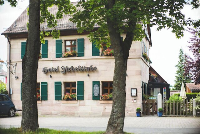 ホテル ツィルベルストゥーベ