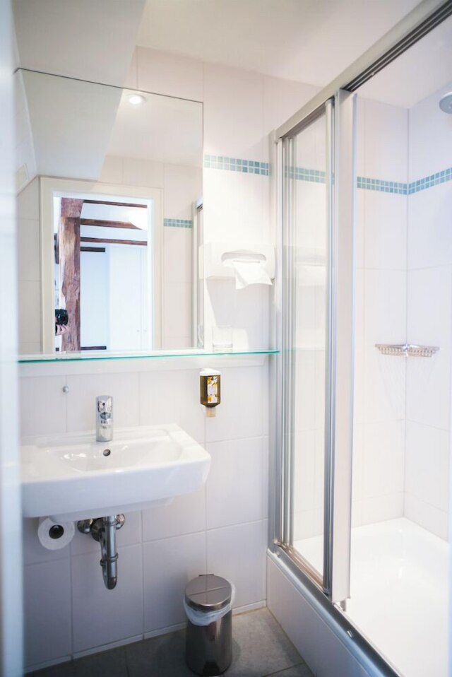 ホテル ツィルベルストゥーベ