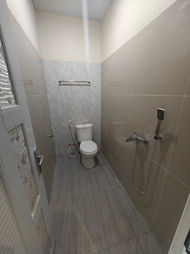 SJ イン スカジャディ