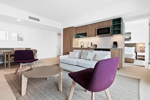 オレンジ クラッシュ コージー ダウンタウン マイアミ プール アンド ジム