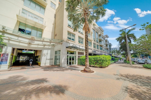 ミッドタウン ミューズ - ウォーカブル コージー アメニティ ビルディング ウィズ パーキング