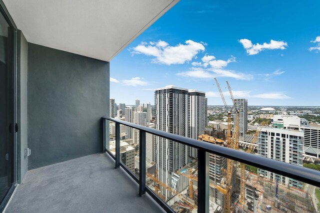 リモンチェッロ スプリッツ - セントラル マイアミ プール ジム スパ